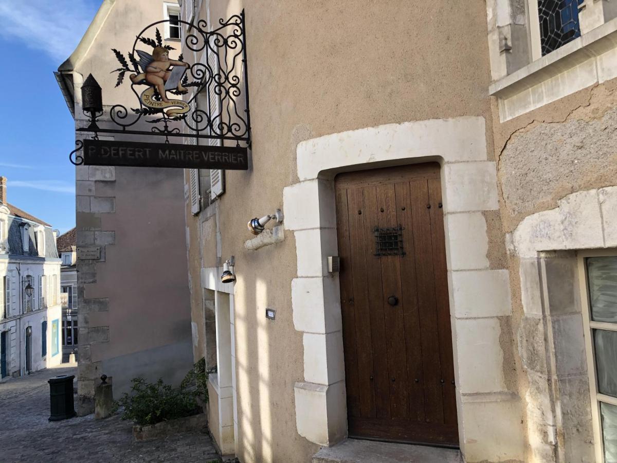 Appartement Le Pigeonnier centre historique Auxerre Extérieur photo