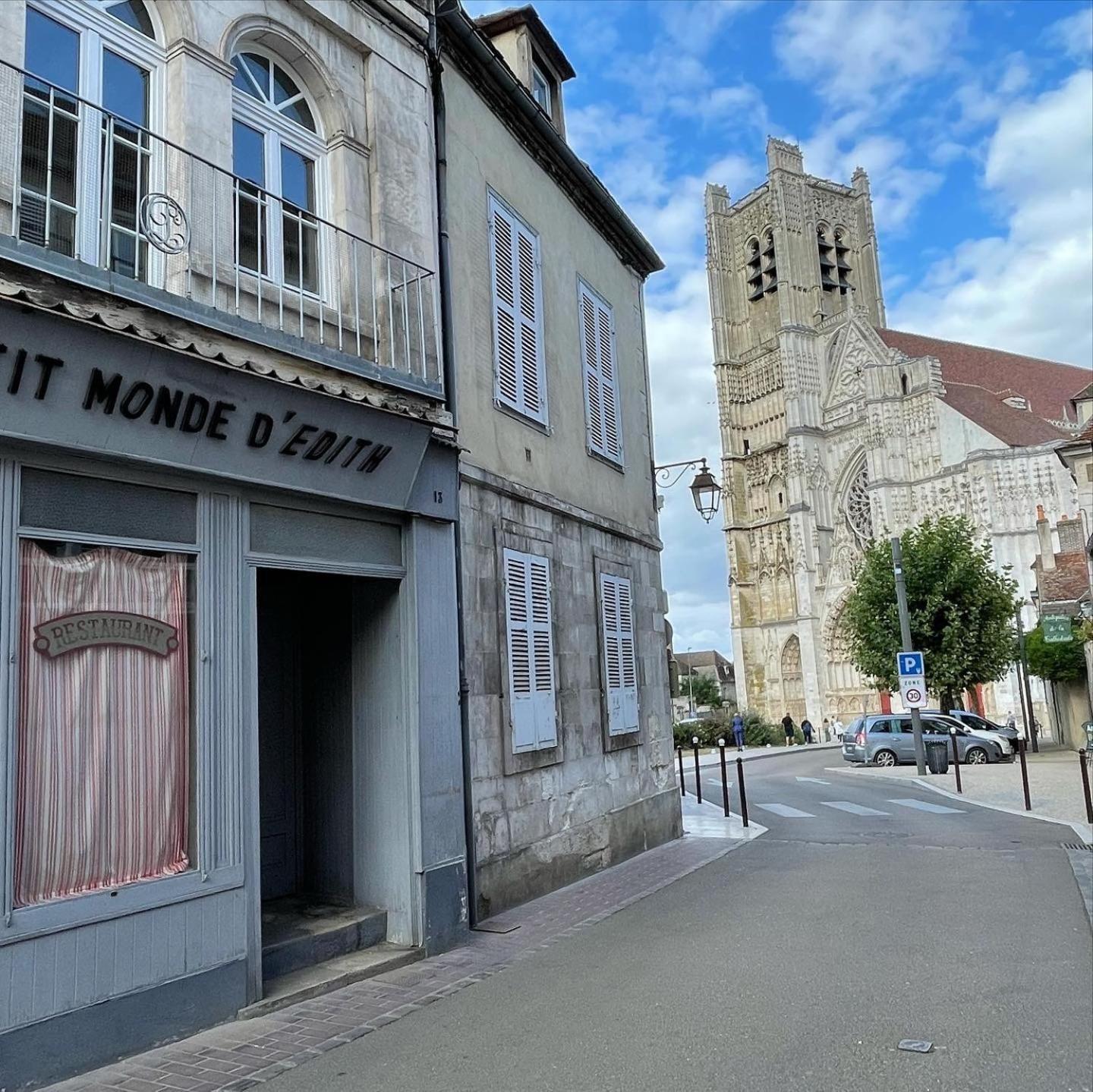 Appartement Le Pigeonnier centre historique Auxerre Extérieur photo